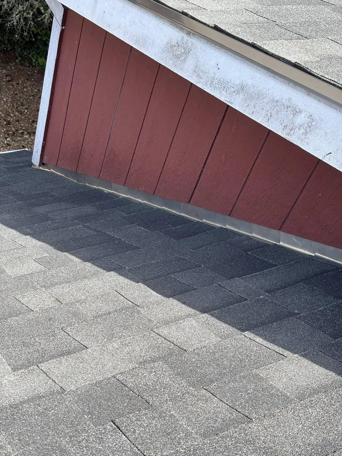 Pacific Peaks Roofing project in coastal Oregon
